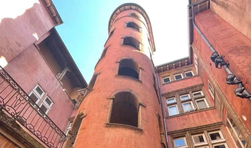 Image de la section Visiter le vieux Lyon à pied !