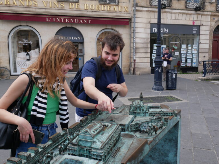 Image illustrative de l'article "Faq escape game exterieur"