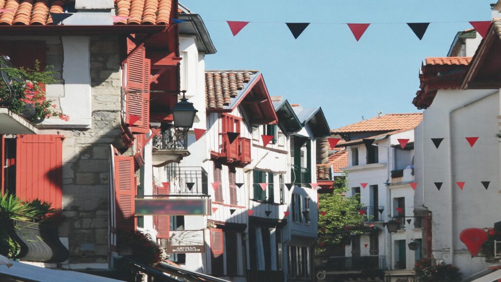 Image de la section Prêt à choisir ton aventure basque ?
